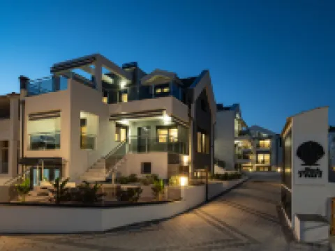 The Black Pearl Villas Hotels in Toroni