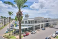 Wharf Resort 917
