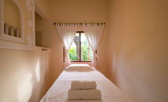 Allamanda Oleander Suite by YourHost
