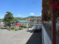 Travellers Motel Hotel a Cranbrook