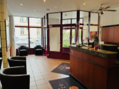 โรงแรม INVITE อันแดร์ไคเซอร์บูร์ก