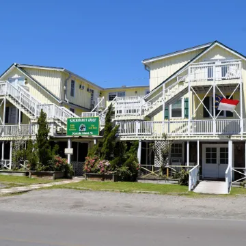 Blackbeard's Lodge