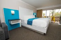 Isla Grand Beach Resort Hotels near Island Metro (The Wave) Bus Stop - "Across from La Copa"