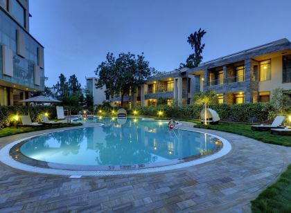 Boulevard 9 Luxury Resort & Spa