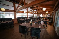 Vesterland Feriepark Hytter, Hotell og Leikeland Hotels in Sogndal