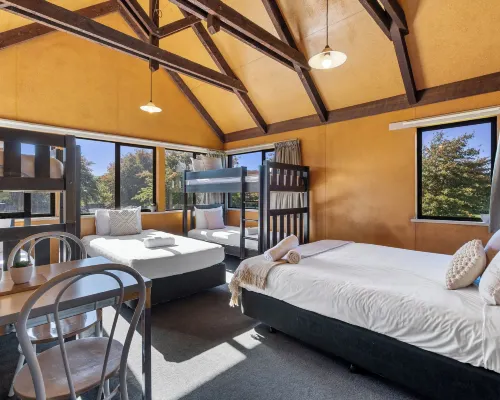 Tasman Holiday Parks - Christchurch Hotels near Groynes