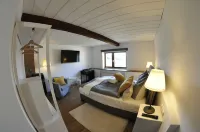 Pension Schwedenkreuz Hotels in Nürburg