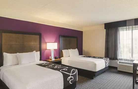 丹佛機場DIA拉昆塔温德姆套房酒店