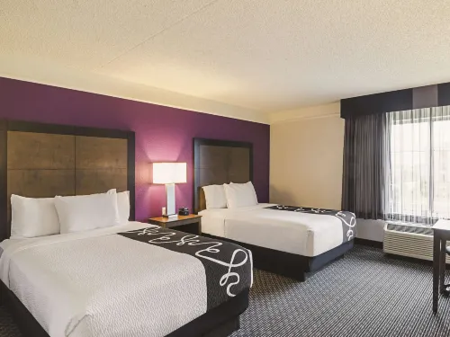 La Quinta Inn & Suites by Wyndham Denver Airport Dia
