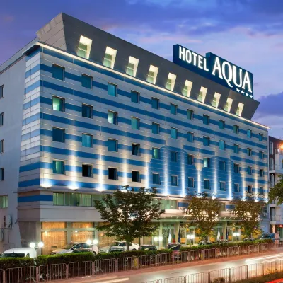 Aqua Hotel Hoteles cerca de Universidad Técnica de Varna