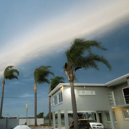 Quays Hotel Отели рядом с достопримечательностью «Observation Point Lookout»