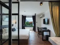 Oriental Heritage Hotel Отели рядом с достопримечательностью «Пирс Си-Пхрая»