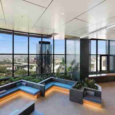Hamptons Retreat on Level 77 Skytower Others