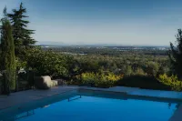 La Villa du Rhône Hotels in Beynost