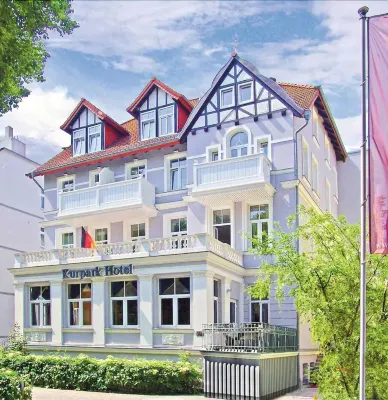 KurparkHotel Warnemünde Отели в г. Варнемюнде