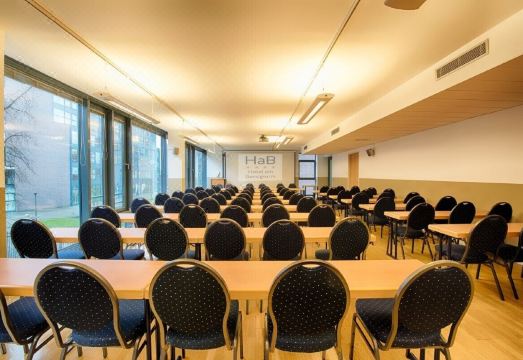 1. 호텔 암 보르지..