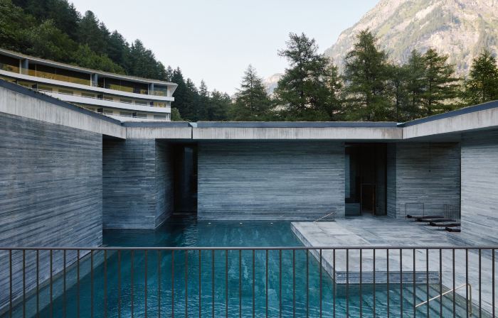 7132 Hotel Vals