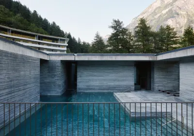 7132 Hotel Vals