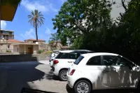 Hotel Mediterraneo - parking