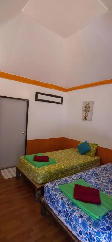 บังกะโลเตียงทวินพร้อมเครื่องปรับอากาศ