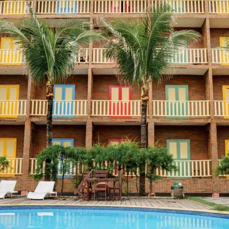 Porto Praia Hotel Отели рядом с достопримечательностью «Пляж Сабиагуаба»