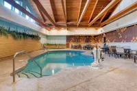 Best Western Premier the Lodge on Lake Detroit Hotels in Dunn Township