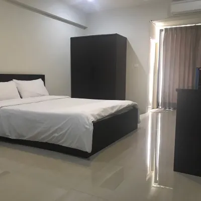 Nonriver Place Hotels near Bang Kwang Prison
