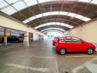 Hotel Monarca - parking