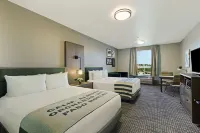 Oxford Suites Paso Robles Các khách sạn gần Paso Robles Event Center