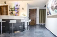 Paramount Bay Penthouse Hotels in Marsaxlokk