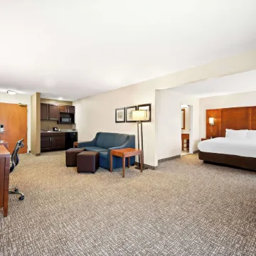 Comfort Inn & Suites Decatur-Forsyth