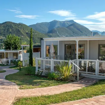 Weekend Glamping Resort