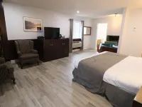 Algonquin Lakeside Inn Hotels in Haliburton County