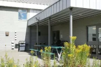 Residence & Conference Centre - Sudbury West Hotel in zona Cambrian College