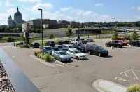 Radisson Hotel St. Paul Downtown - parking