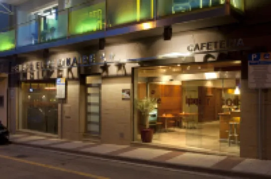 B&B 엘 페키나이레