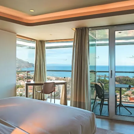 The Views Baia - Adults Only