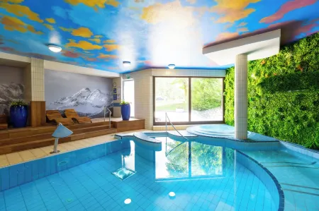 Hotel Kranjska Gora Отели в г. Jesenice