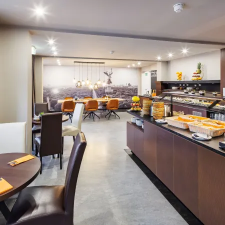 Hotel Lützow Отели рядом с достопримечательностью «Торговый центр Europa-Center»