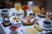 رياض دار مور