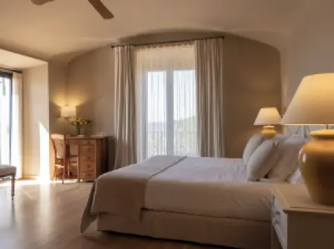 El Far Hotel Restaurant