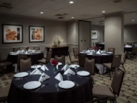 布倫特伍德納許維爾套房希爾頓酒店 威廉森縣酒店