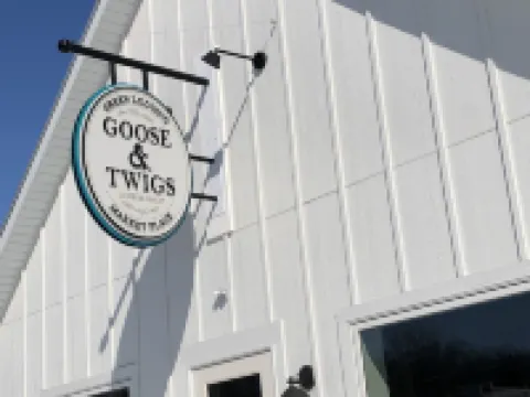 Goose & Twigs Hotels in Sister Bay