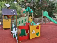 ซือเวล แฟมิลี่ เลออามอนดิเยส โรงแรมในอาร์ล