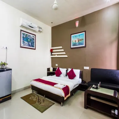 Hotel Kota Royal Hotels near Jal Mandir
