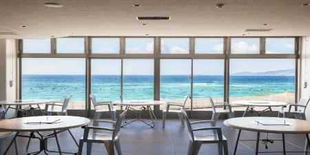 Hotel Miyuki Beach Отели рядом с достопримечательностью «Aqualuce Chapel»