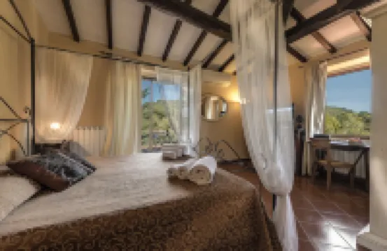 佳維雷波吉奧別墅酒店