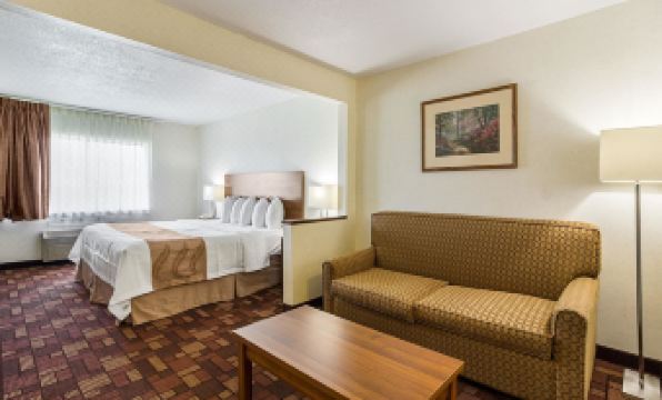 Econo Lodge Luverne I-90