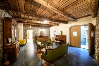 Ostello del Castello Tirano / BB