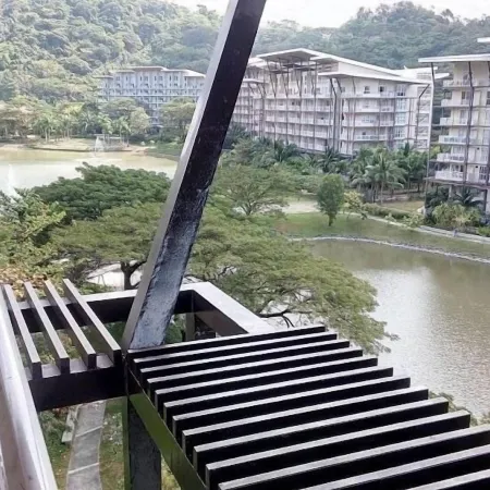 Pico de Loro Hamilo Coast Guest House